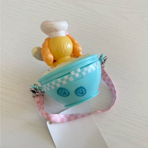 Tokyo Disney Cookie Ann candy dispenser - Picture 2 of 4